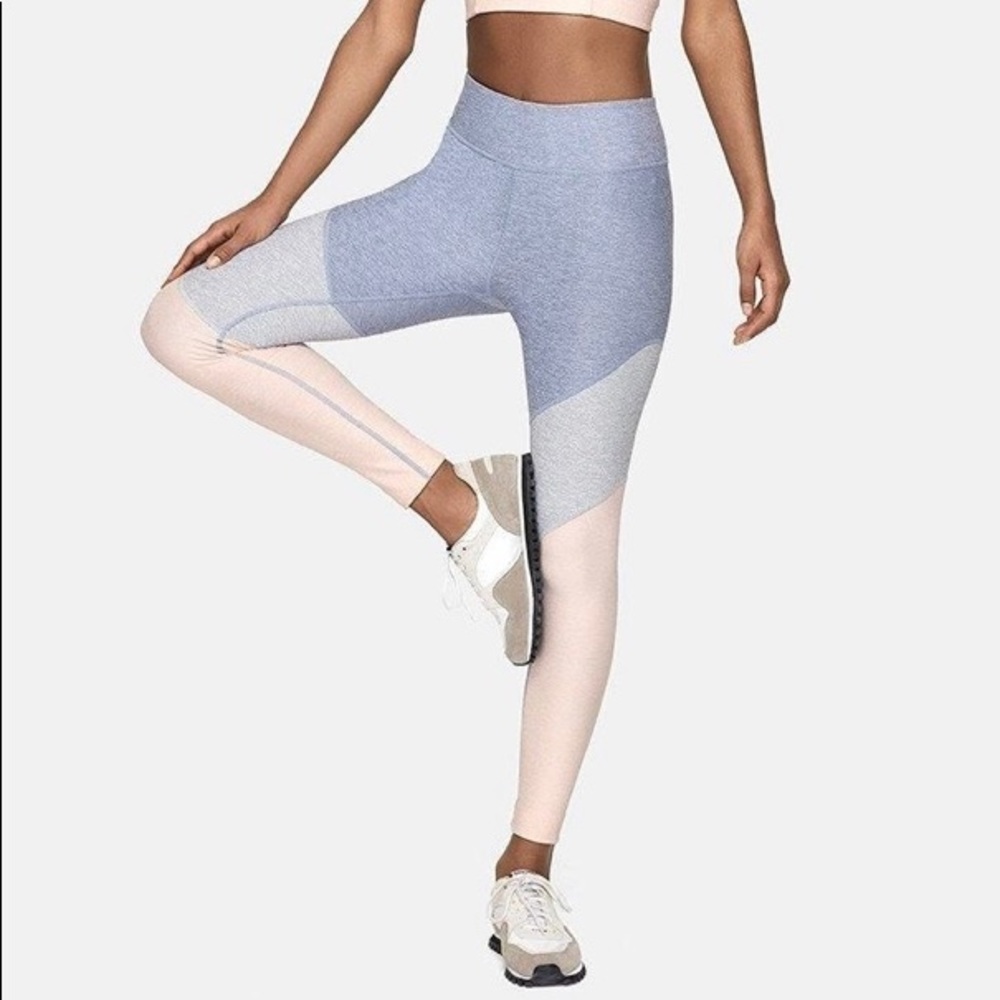 Outdoor voices 7/8 springs leggings XS brand new
